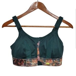 Shefit Ultimate Sports Bra‎ NWT